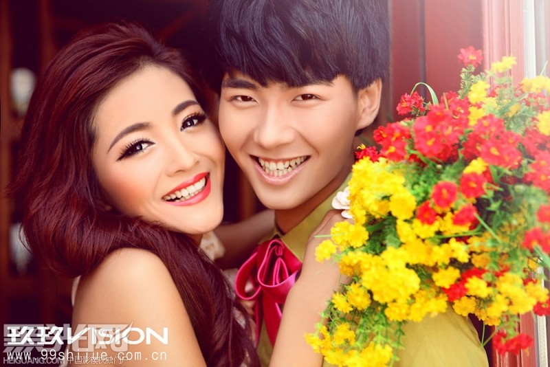 点击大图看下一张：爱斐堡 婚纱摄影