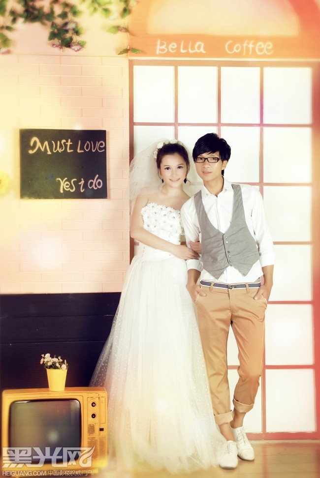 点击大图看下一张:BeLLa Coffee 婚纱摄影