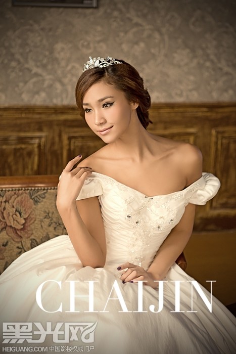 点击大图看下一张：公主嫁衣 婚纱摄影
