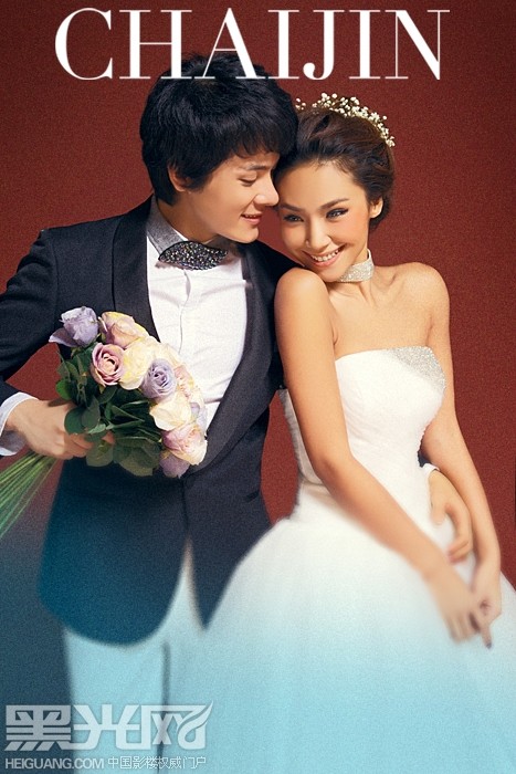 点击大图看下一张：花香情人 婚纱摄影