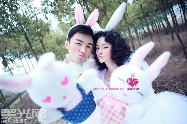 点击大图看下一张:兔然心动 婚纱摄影
