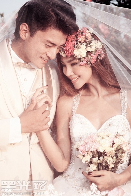 点击大图看下一张：Flower girl 婚纱摄影