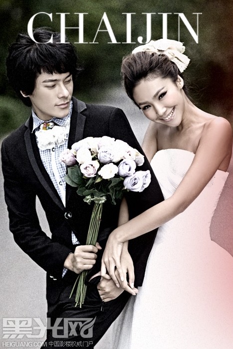 点击大图看下一张：马路新娘 婚纱摄影