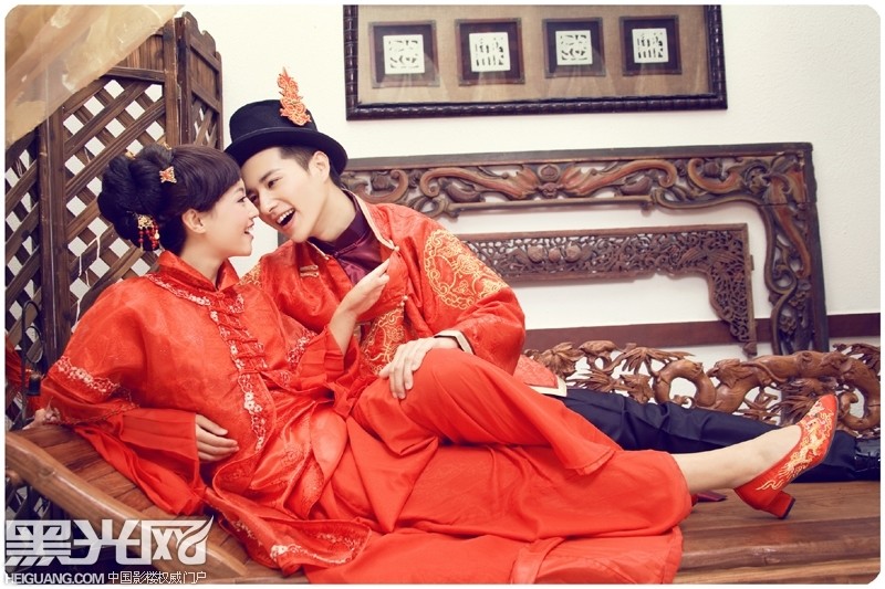 点击大图看下一张：古色天香 婚纱摄影