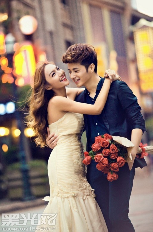 点击大图看下一张：一起街拍吧 婚纱摄影