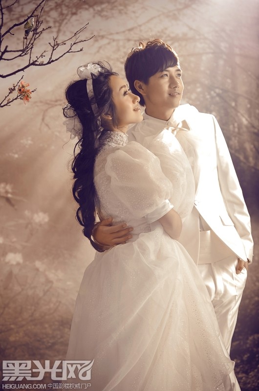 点击大图看下一张：沐晨曦 婚纱摄影