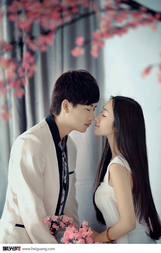 点击大图看下一张:雅韵 婚纱摄影