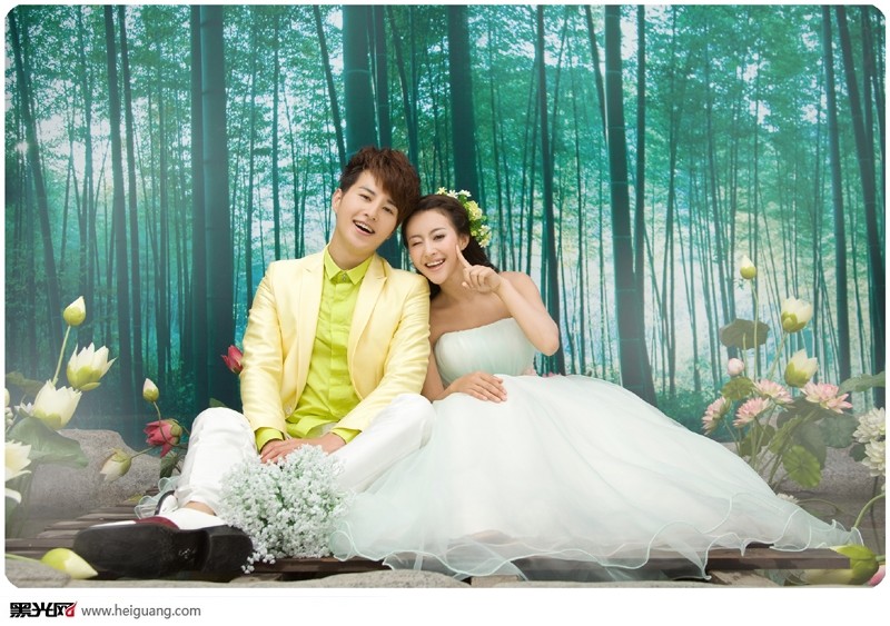 点击大图看下一张：九寨情缘 婚纱摄影