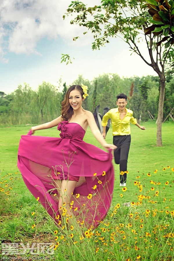 点击大图看下一张：夏末时光 婚纱摄影