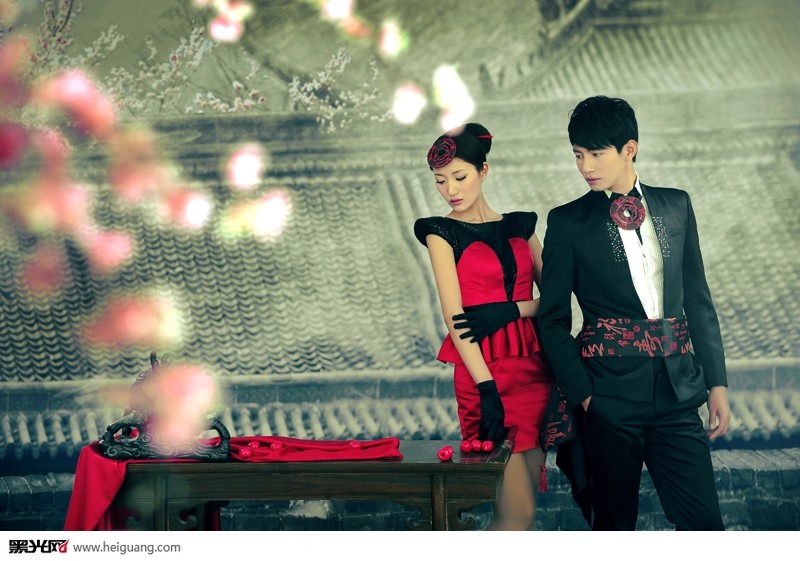 点击大图看下一张：梅香.红 婚纱摄影