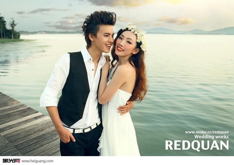 点击大图看下一张：爱琴海之恋 婚纱摄影