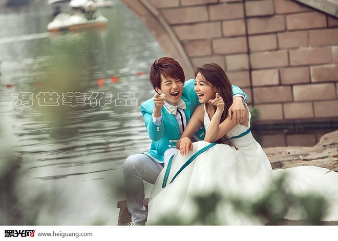 点击大图看下一张：秋的浓意 婚纱摄影