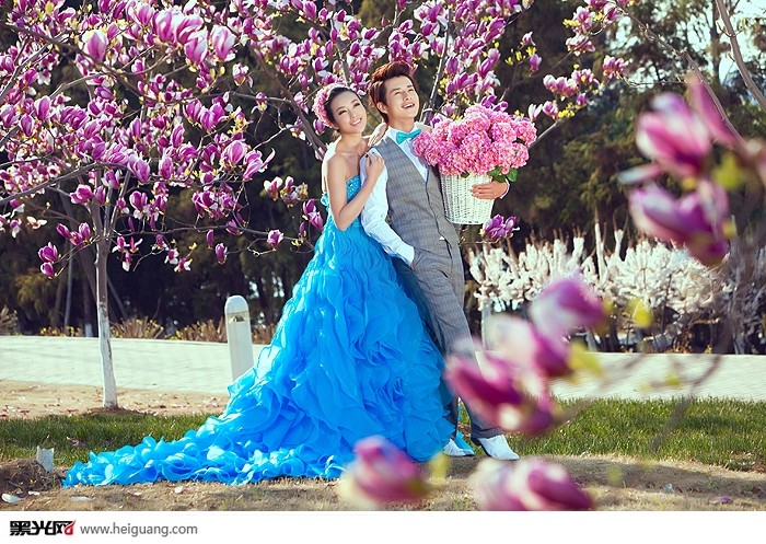 点击大图看下一张：爱意浓 婚纱摄影