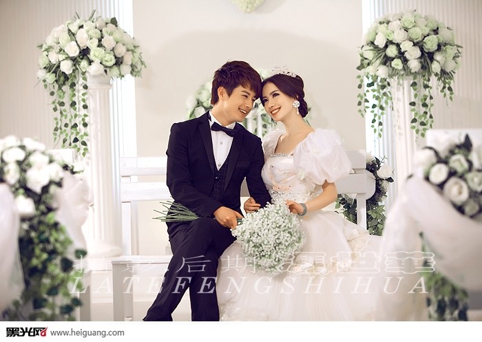 点击大图看下一张：我们的婚礼 婚纱摄影