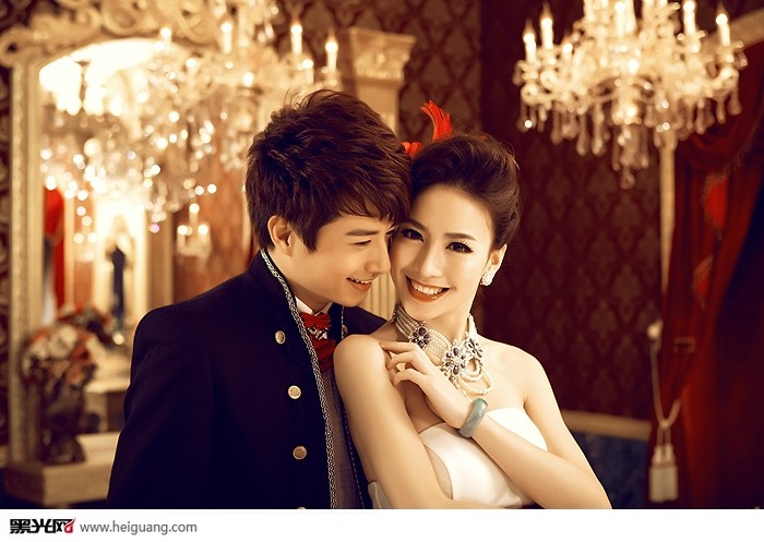 点击大图看下一张：宫的故事 婚纱摄影