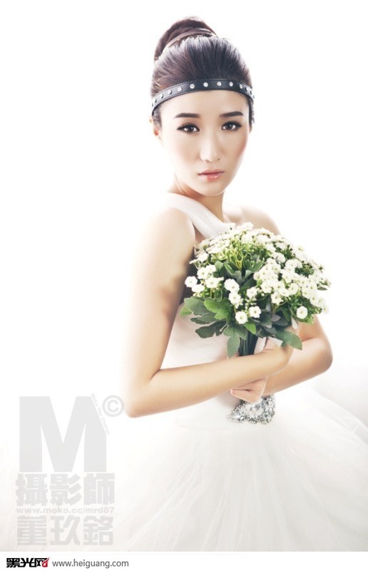 点击大图看下一张：Punk新娘 婚纱摄影