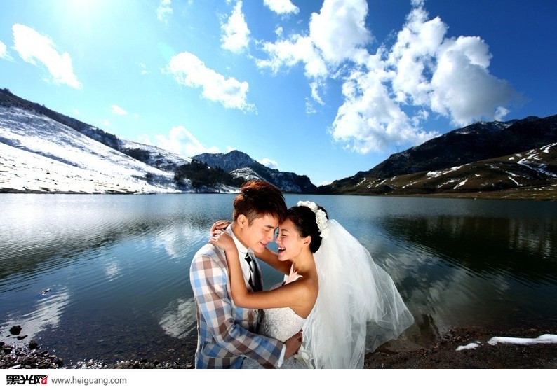 点击大图看下一张：雪与湖 婚纱摄影