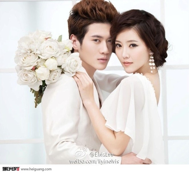 点击大图看下一张：白色恋曲 婚纱摄影