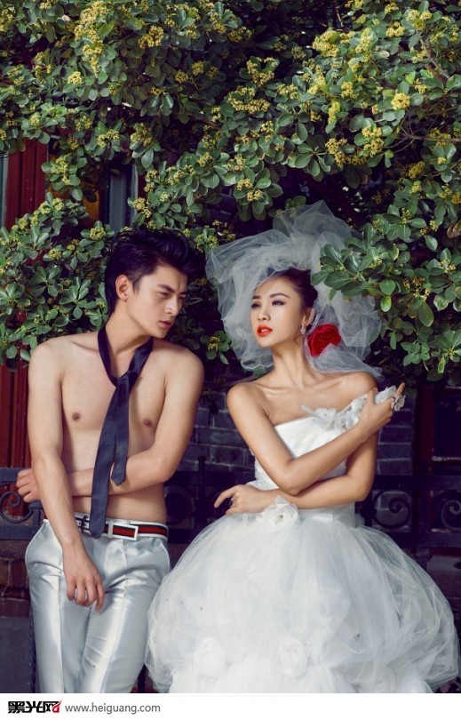 点击大图看下一张:个性婚纱 婚纱摄影