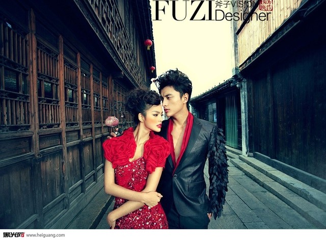 点击大图看下一张：情迷古郡 婚纱摄影