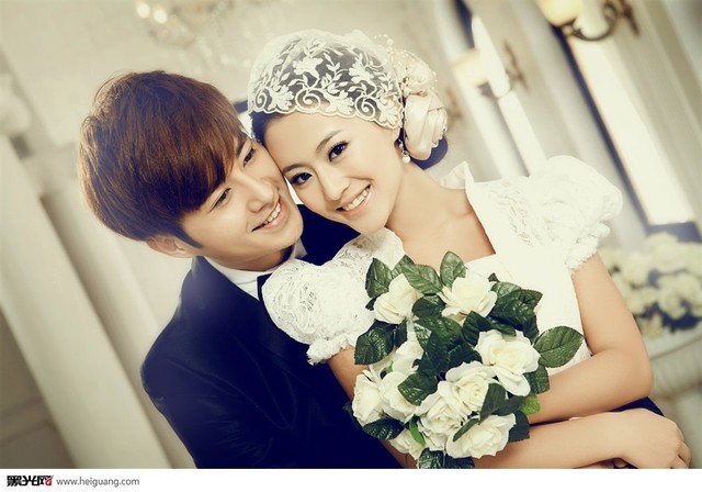 点击大图看下一张：温柔罗曼史 婚纱摄影