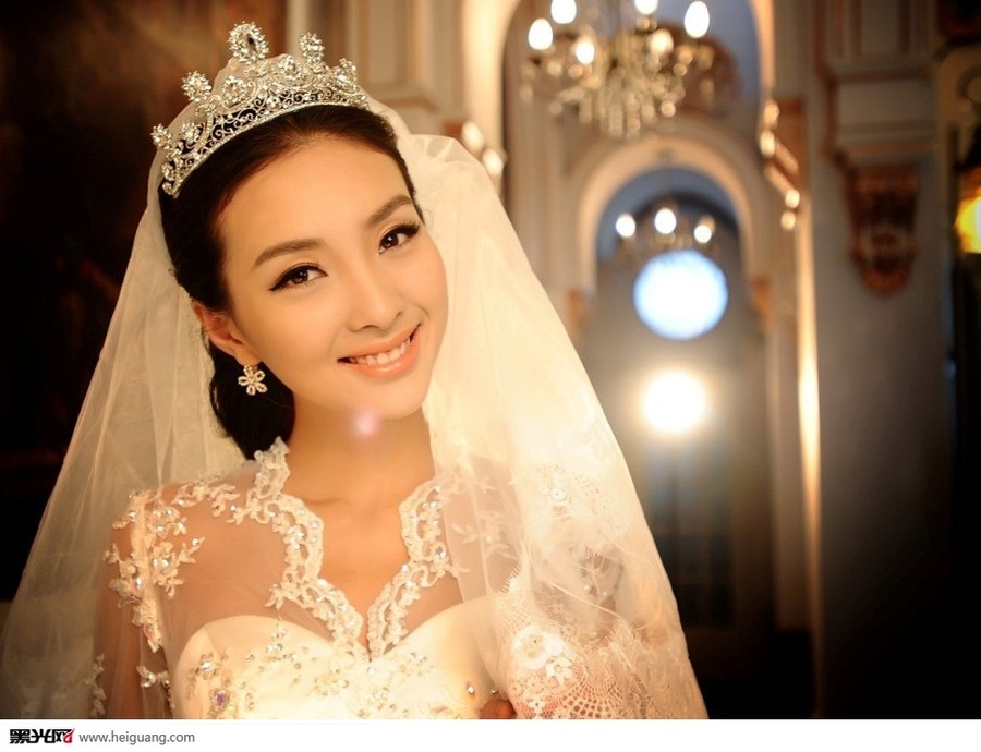 点击大图看下一张：王子的教堂 婚纱摄影