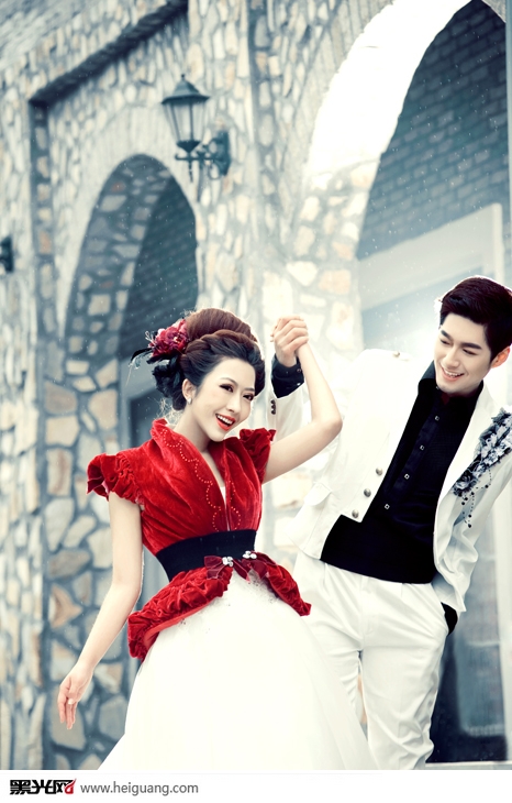 点击大图看下一张：梦中的香榭丽舍 婚纱摄影