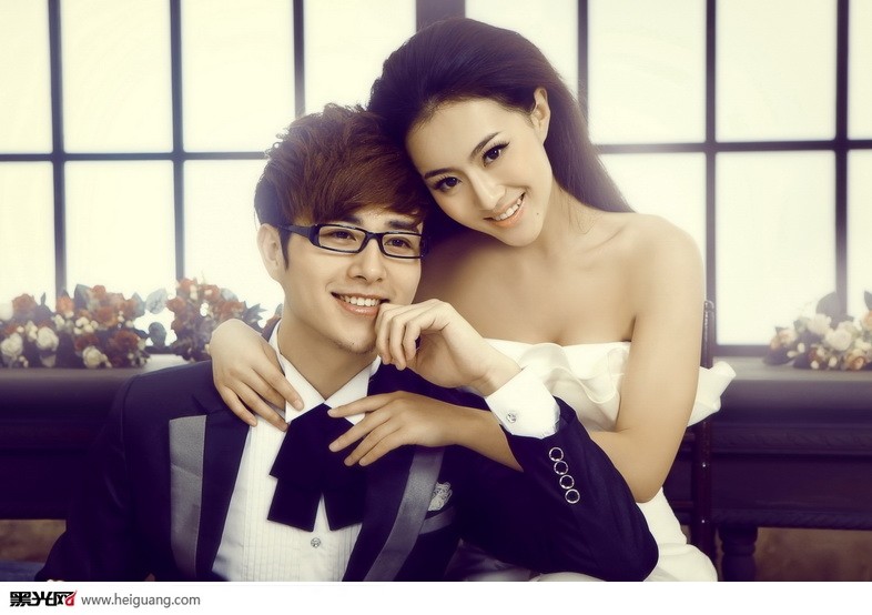 点击大图看下一张：首尔婚礼 婚纱摄影