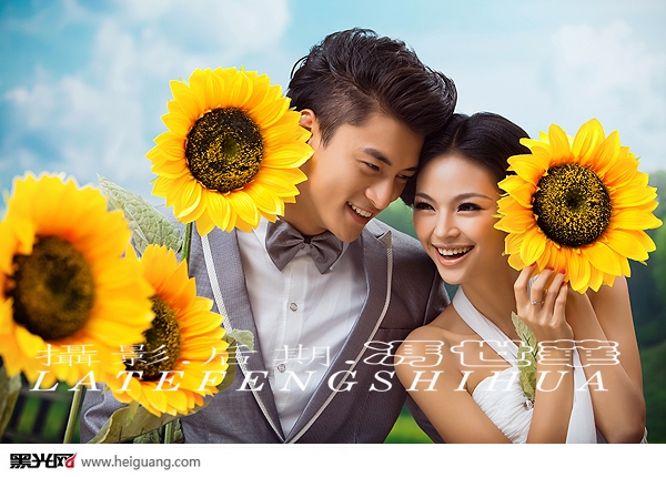 点击大图看下一张：阳光花园 婚纱摄影