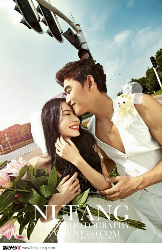 点击大图看下一张：就在这一天 婚纱摄影