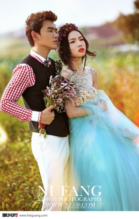 点击大图看下一张：茉贝青春 婚纱摄影