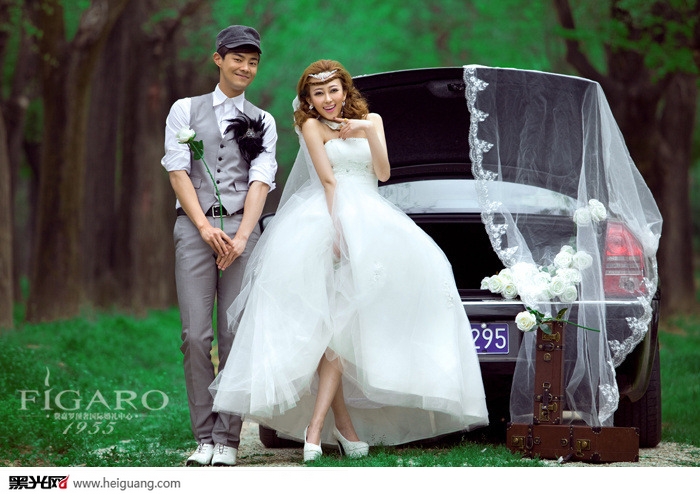 点击大图看下一张：爱在启程 婚纱摄影