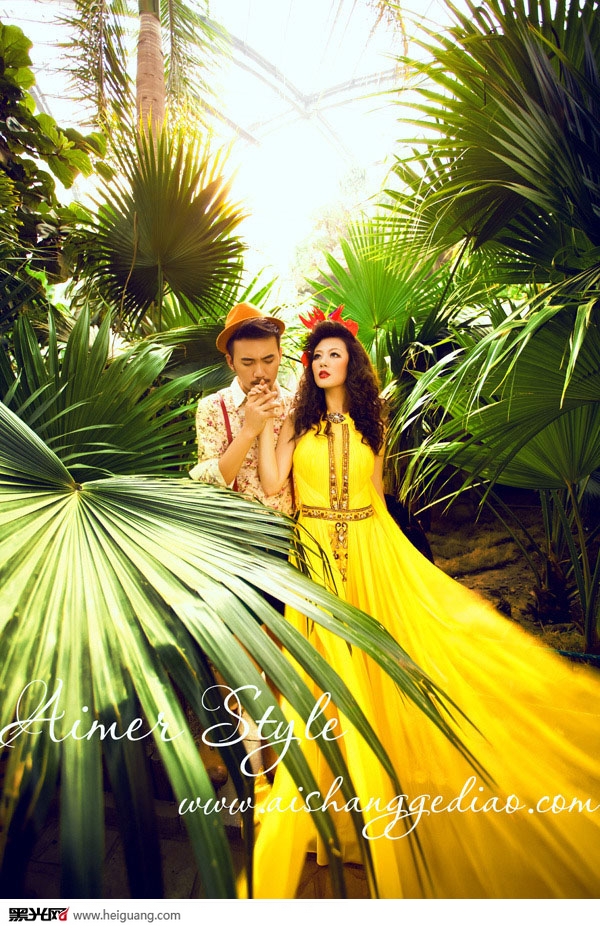 点击大图看下一张：植物园 婚纱摄影