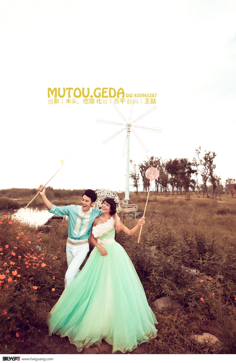 点击大图看下一张：馨语心愿 婚纱摄影