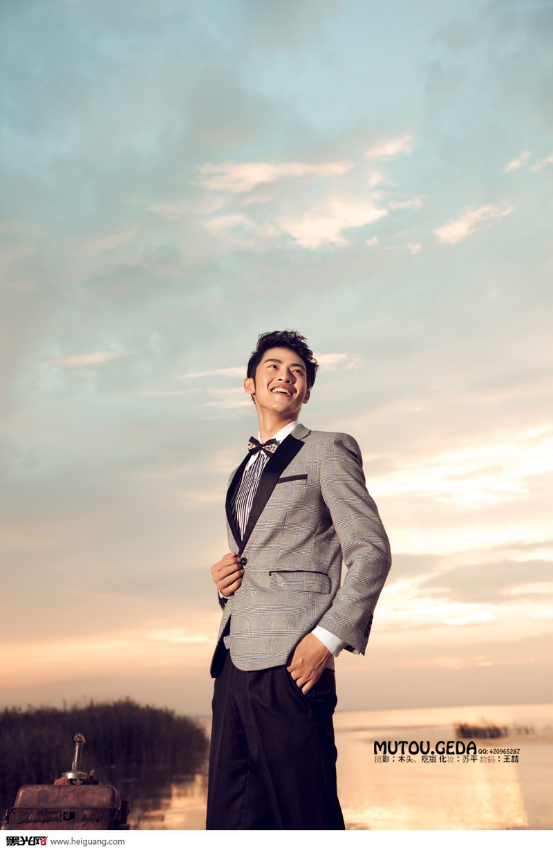 点击大图看下一张：渔舟唱晚 婚纱摄影