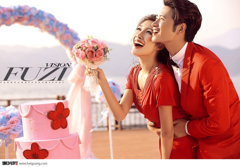 点击大图看下一张：婚礼ing 婚纱摄影