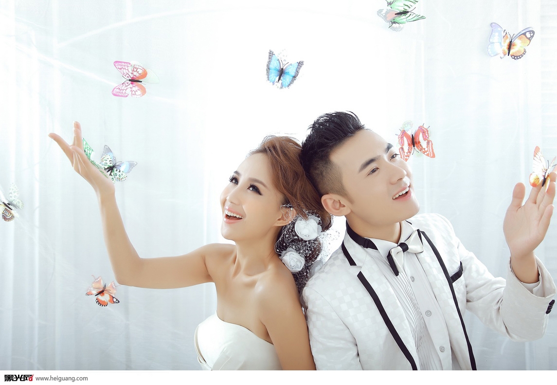 点击大图看下一张：蝶之恋 婚纱摄影