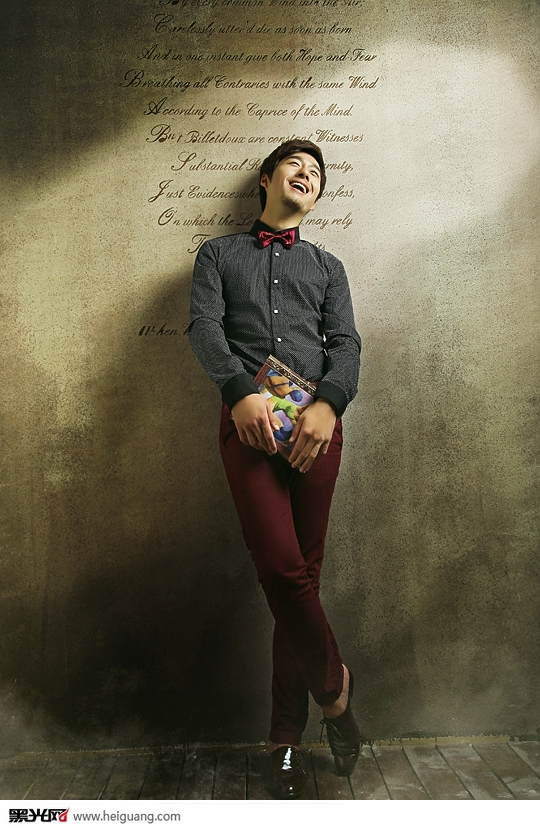 点击大图看下一张：幸福预感 婚纱摄影