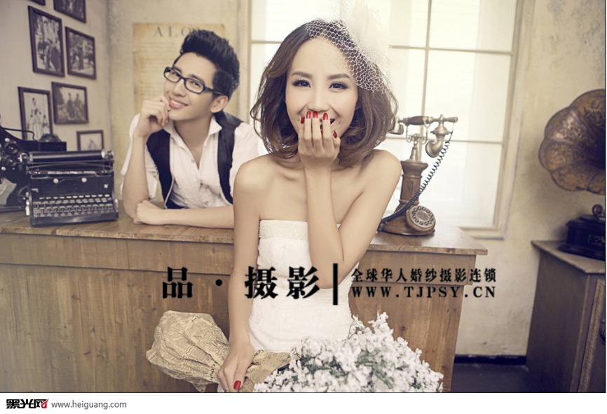 点击大图看下一张：浪漫韩 婚纱摄影