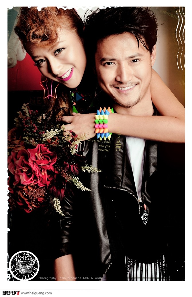 点击大图看下一张:ROCK婚礼 婚纱摄影