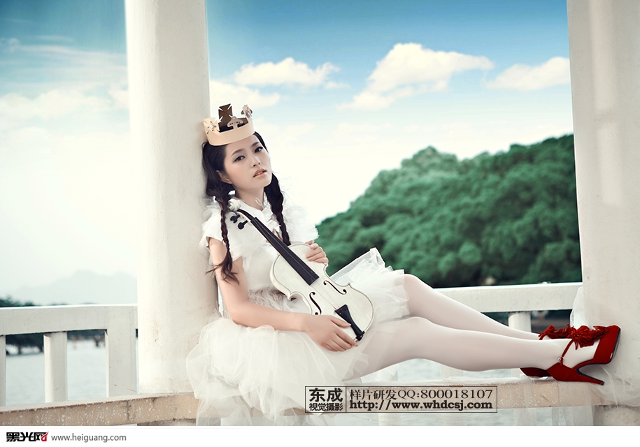 点击大图看下一张:童话 婚纱摄影