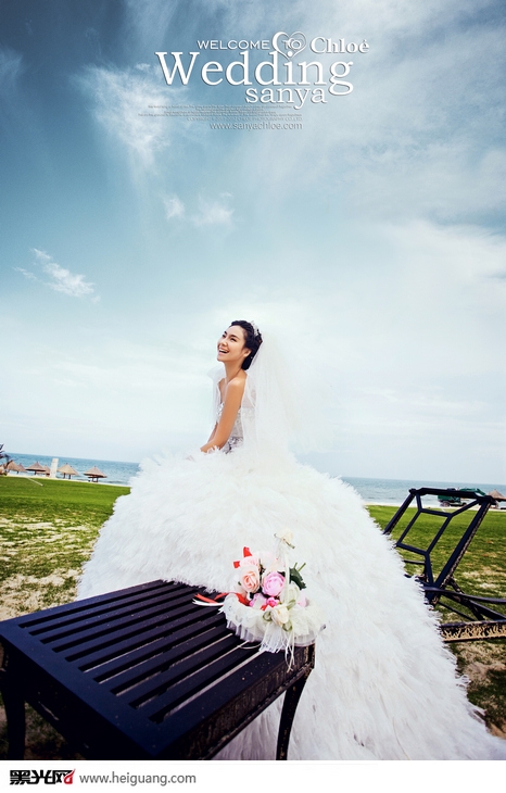 点击大图看下一张：浪漫假日 婚纱摄影