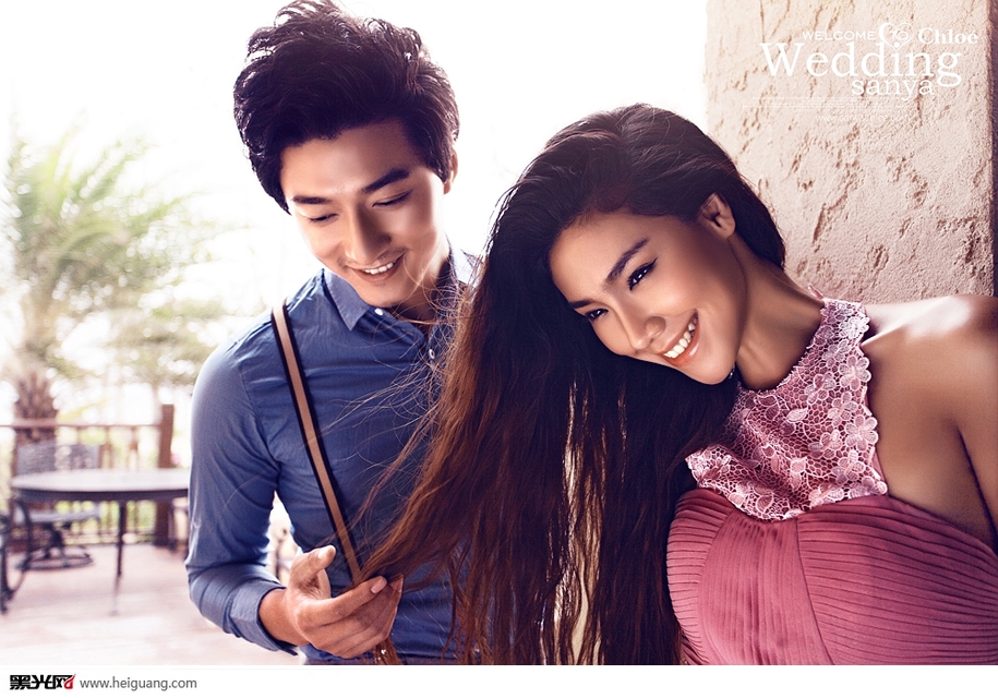 点击大图看下一张：Seeing You 婚纱摄影