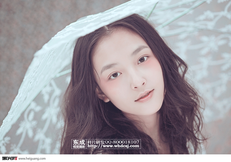 点击大图看下一张：爱在那时萌芽 婚纱摄影