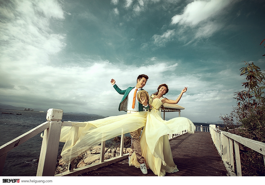 点击大图看下一张:爱在旅途相遇 婚纱摄影