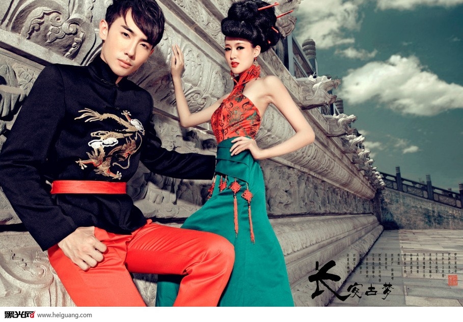 点击大图看下一张：长安古门 婚纱摄影