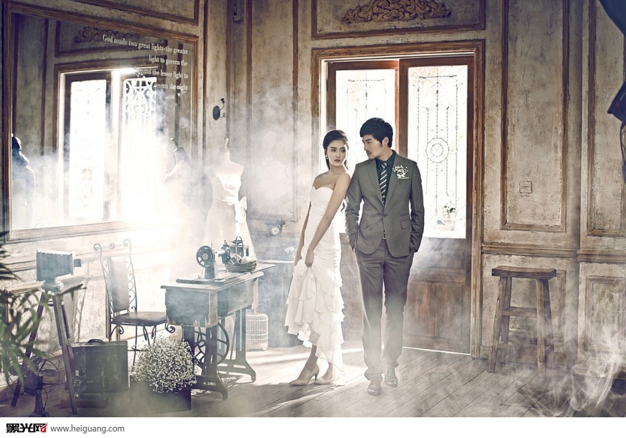 点击大图看下一张：嫁衣 婚纱摄影