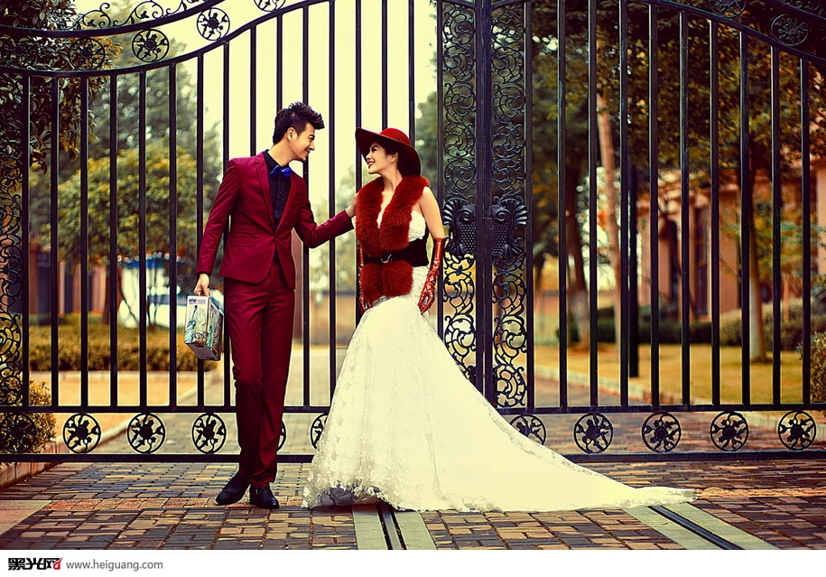 点击大图看下一张：我们的爱 婚纱摄影