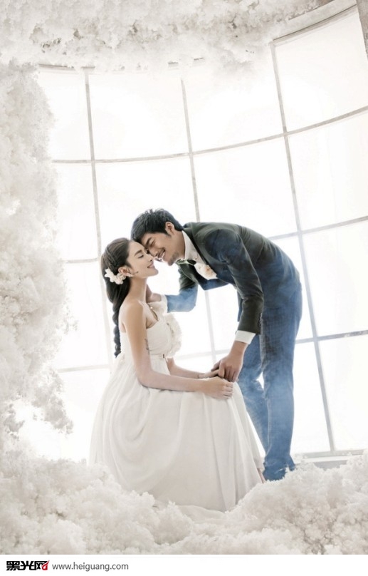 点击大图看下一张：暖暖的爱 婚纱摄影