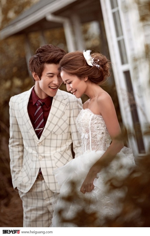 点击大图看下一张:暖暖的爱 婚纱摄影